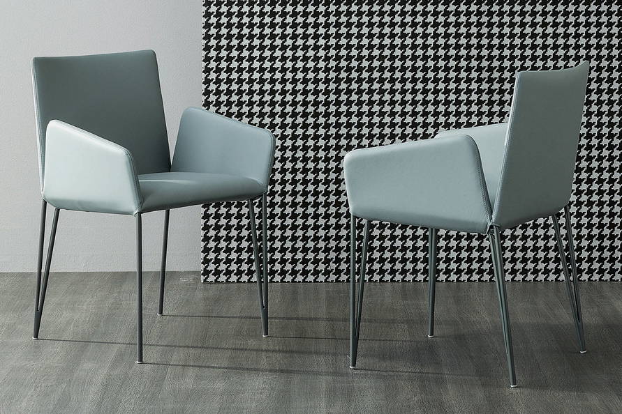 Miss Filly Armchair