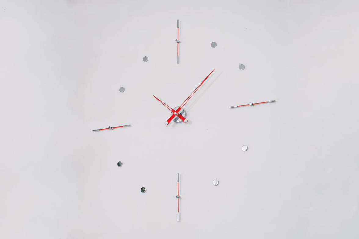 Mixto I clock with Chrome steel box, red steel hands and Chrome / red time signals Mixto I clock with Chrome steel box, red steel hands and Chrome / red time signals