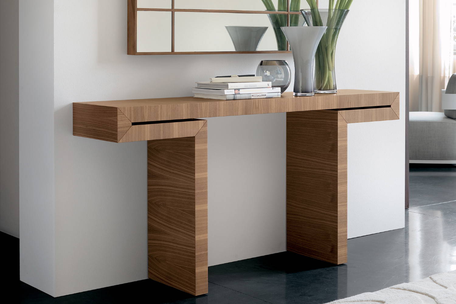 Miyabi console table by Porada