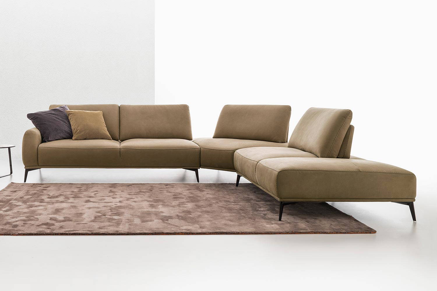 Monforte corner sectional sofa by Nicoline Italia