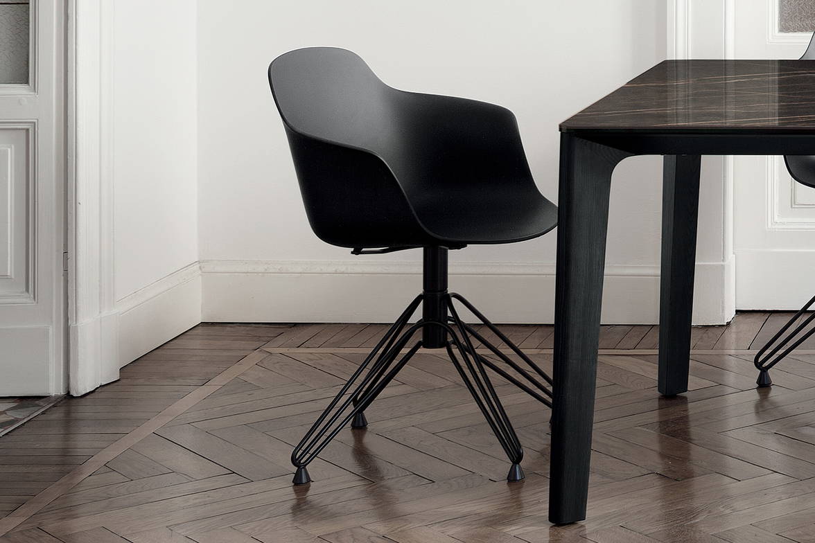 Mood swivel dining chair designed by Pocci & Dondoli for Bontempi Casa Mood swivel dining chair designed by Pocci & Dondoli for Bontempi Casa