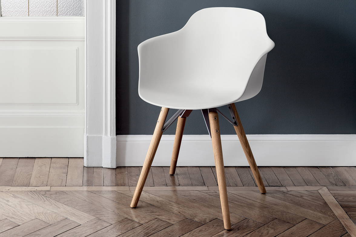 Mood wood dining chair designed by Pocci & Dondoli Mood wood dining chair designed by Pocci & Dondoli