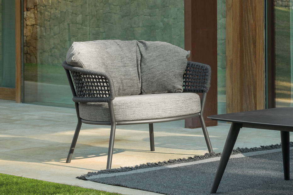 Moon Alu lounge armchair designed by Cristian Visentin for Talenti