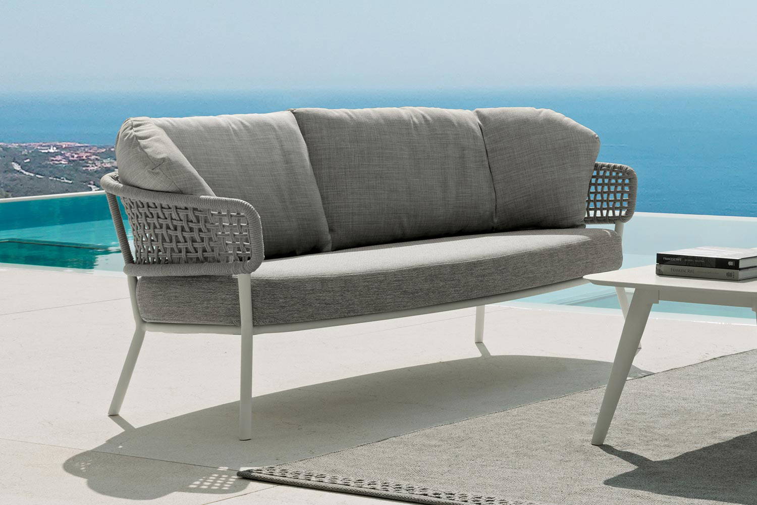 Moon Alu Sofa