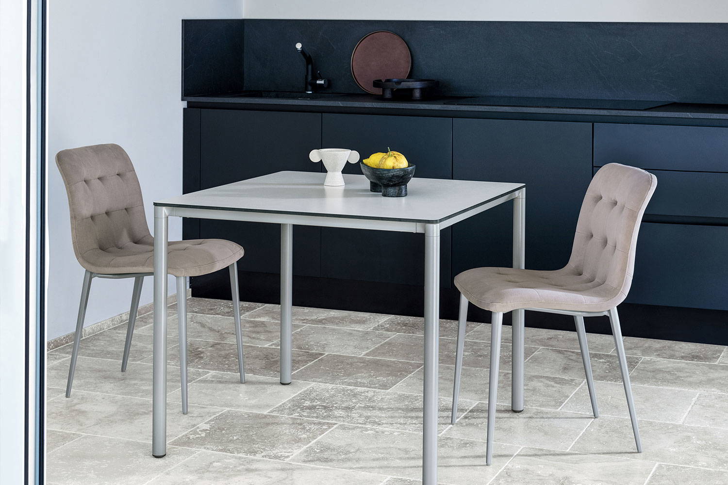 Moon square kitchen table with Kuga dining chairs