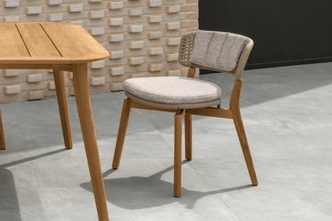 Moon Teak dining chair by Talenti