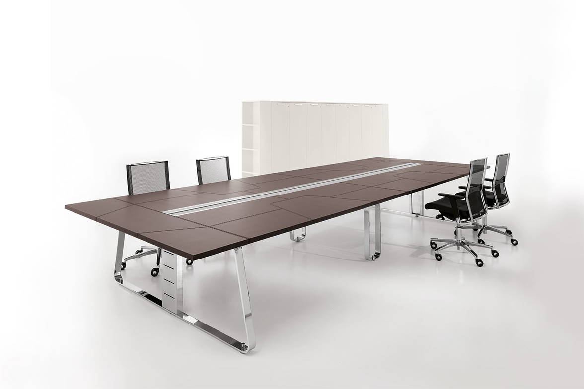 myPOD conference table by Uffix myPOD conference table by Uffix