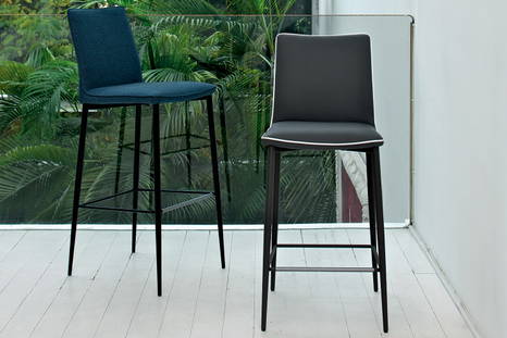 Nata bar stool designed by Daniele Molteni for Bontempi Casa