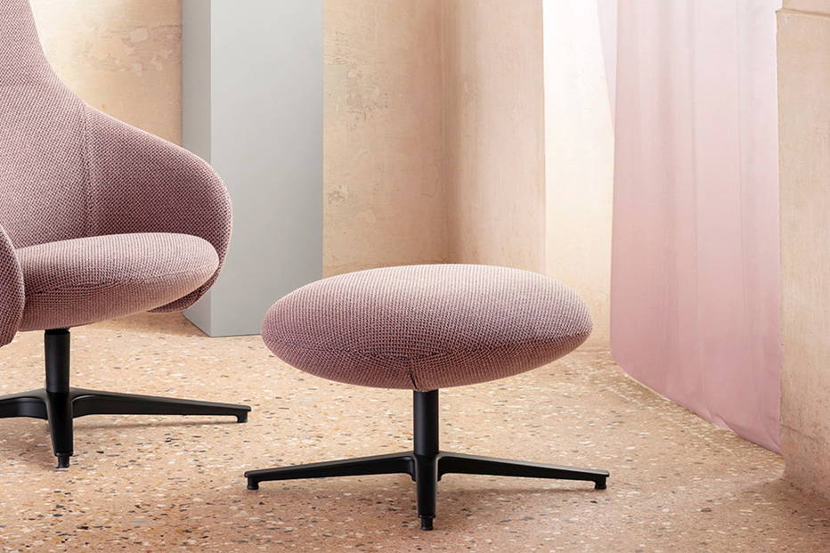Nebula Alu Footrest designed by E-ggs