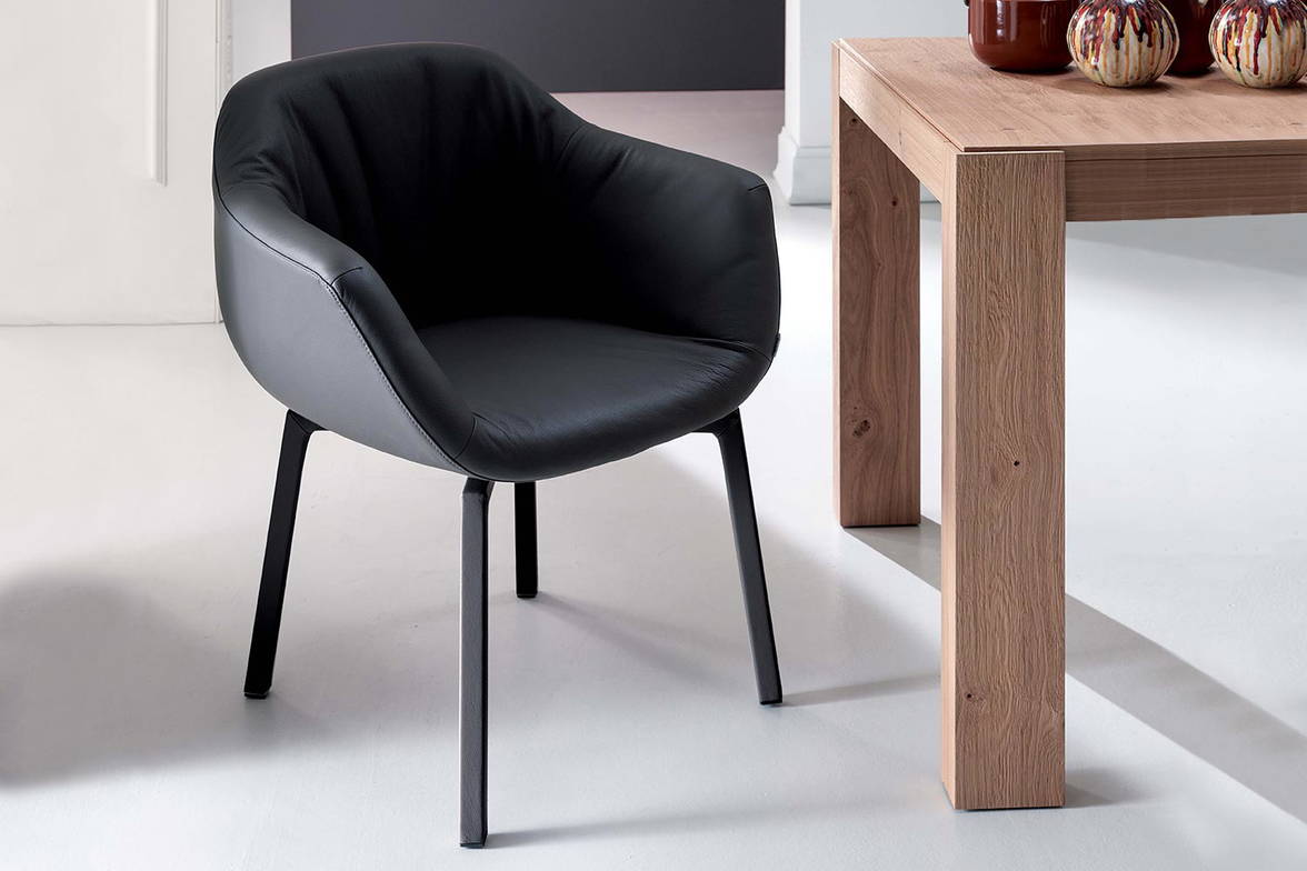 Nelson armchair by table Nelson armchair by table