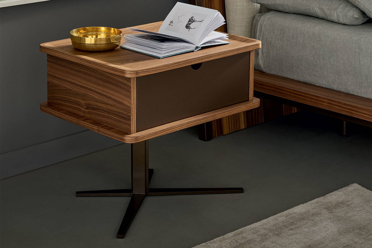Nelson Nightstand