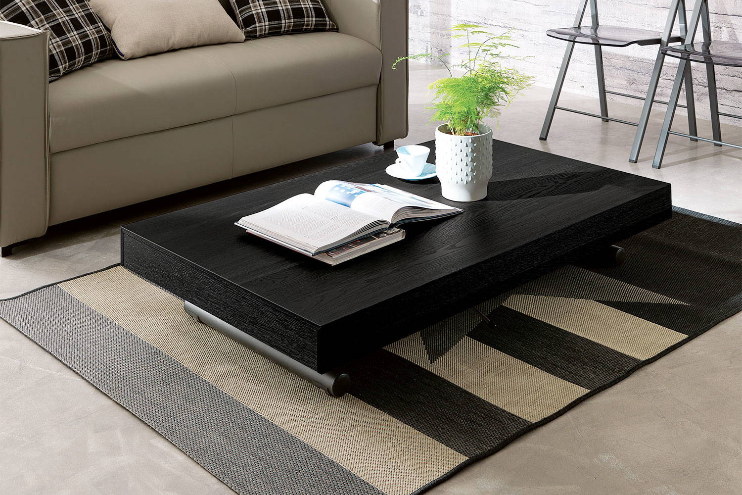 Newood transformable coffee table by Ozzio Itala