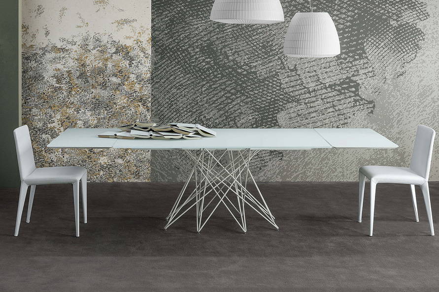 Octa Extension Dining Table