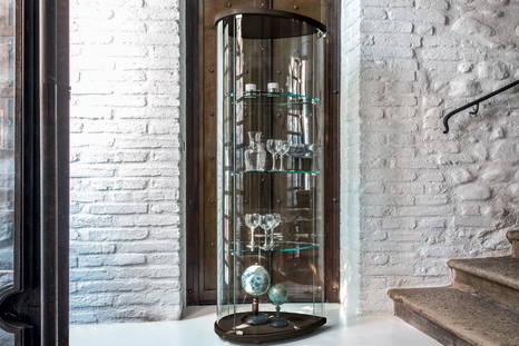 Olivella curio by Tonin Casa in a foyer 