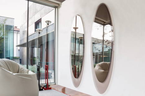 Olmi mirrors in living room 