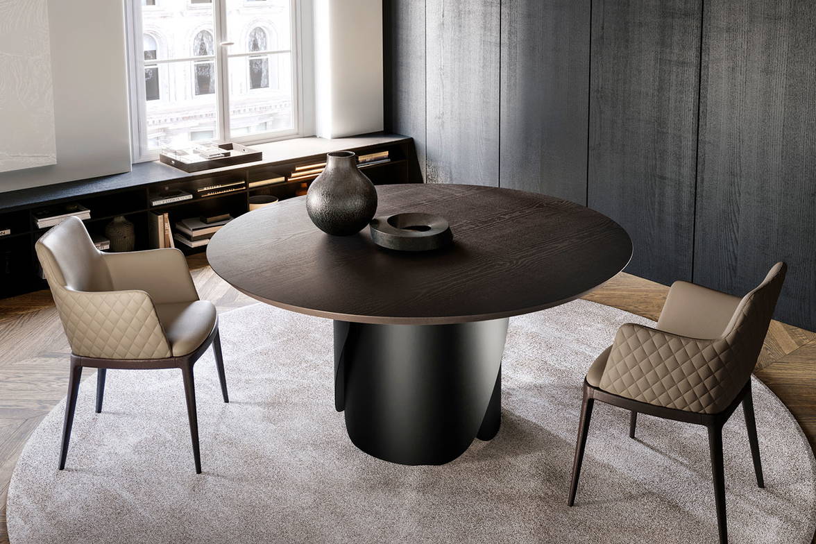 Onda round dining table by Ollen Pal for eforma Onda round dining table by Ollen Pal for eforma