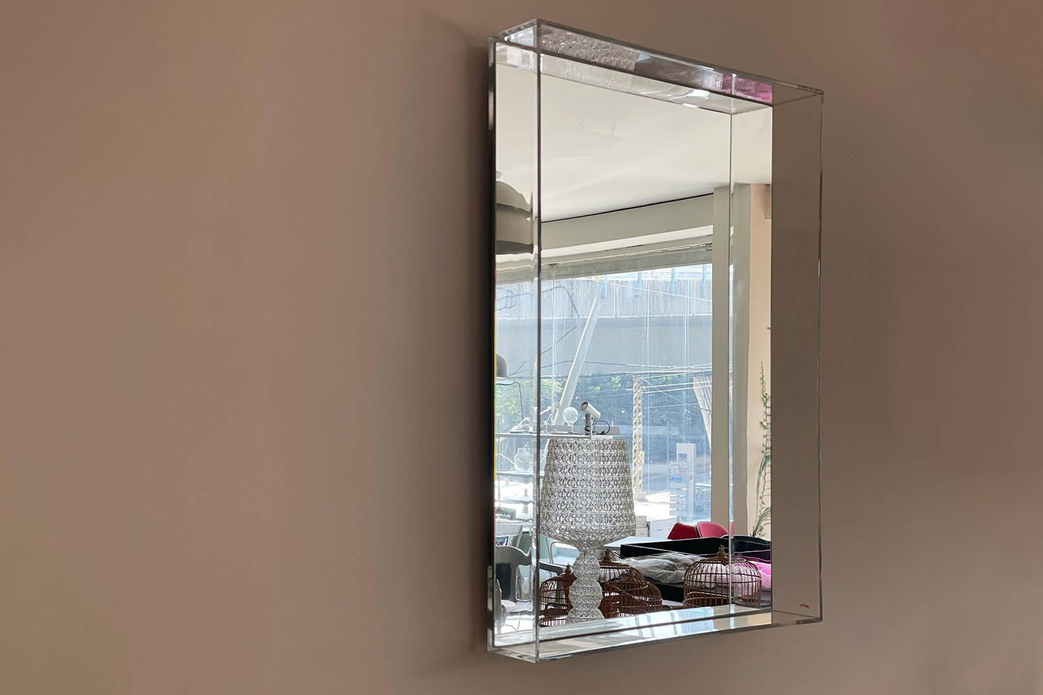 Only Me Mirror Quickship by Kartell | room service 360°