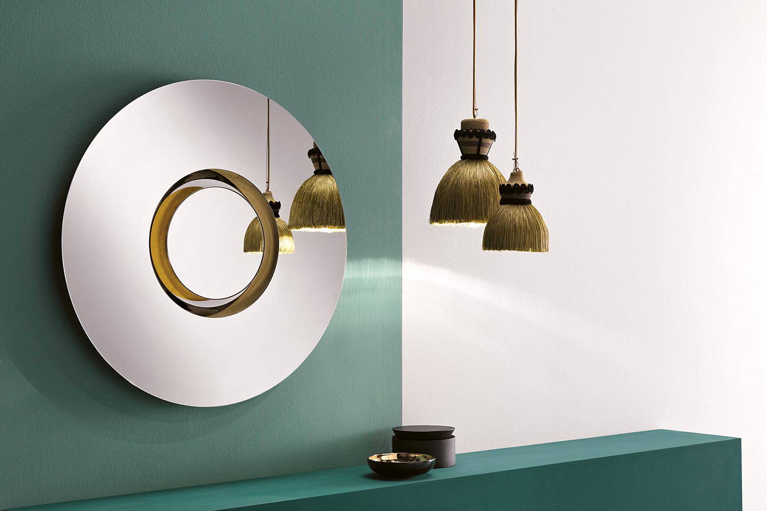 Ozma round mirror by Tonelli
