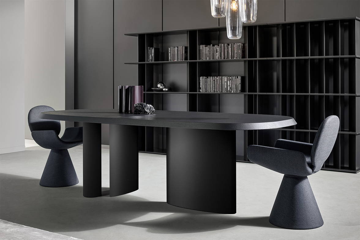 The Padiglioni Dining Table by Alain Gilles for Bonaldo. The Padiglioni Dining Table by Alain Gilles for Bonaldo.