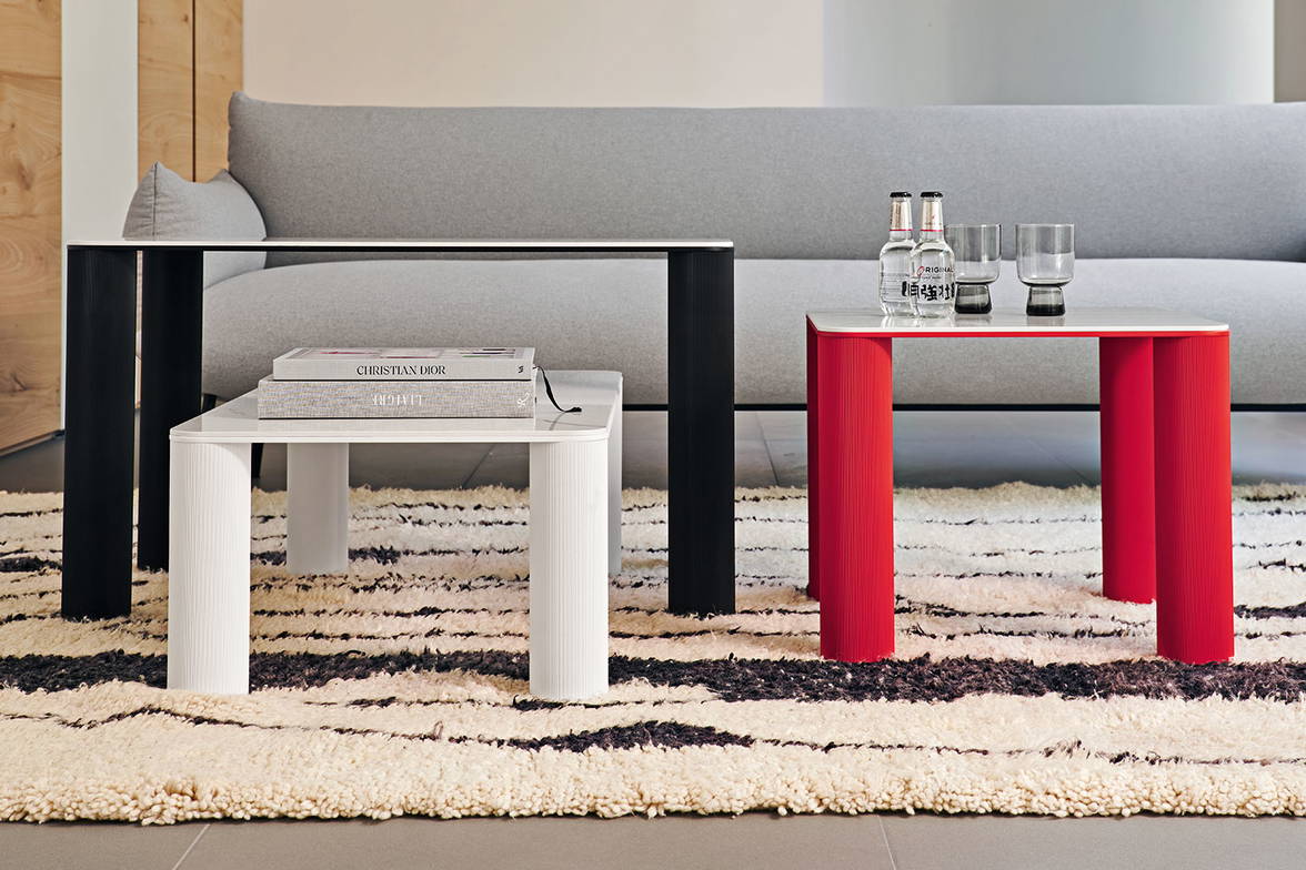 Paw coffee tables by Midj in various finishes Paw coffee tables by Midj in various finishes