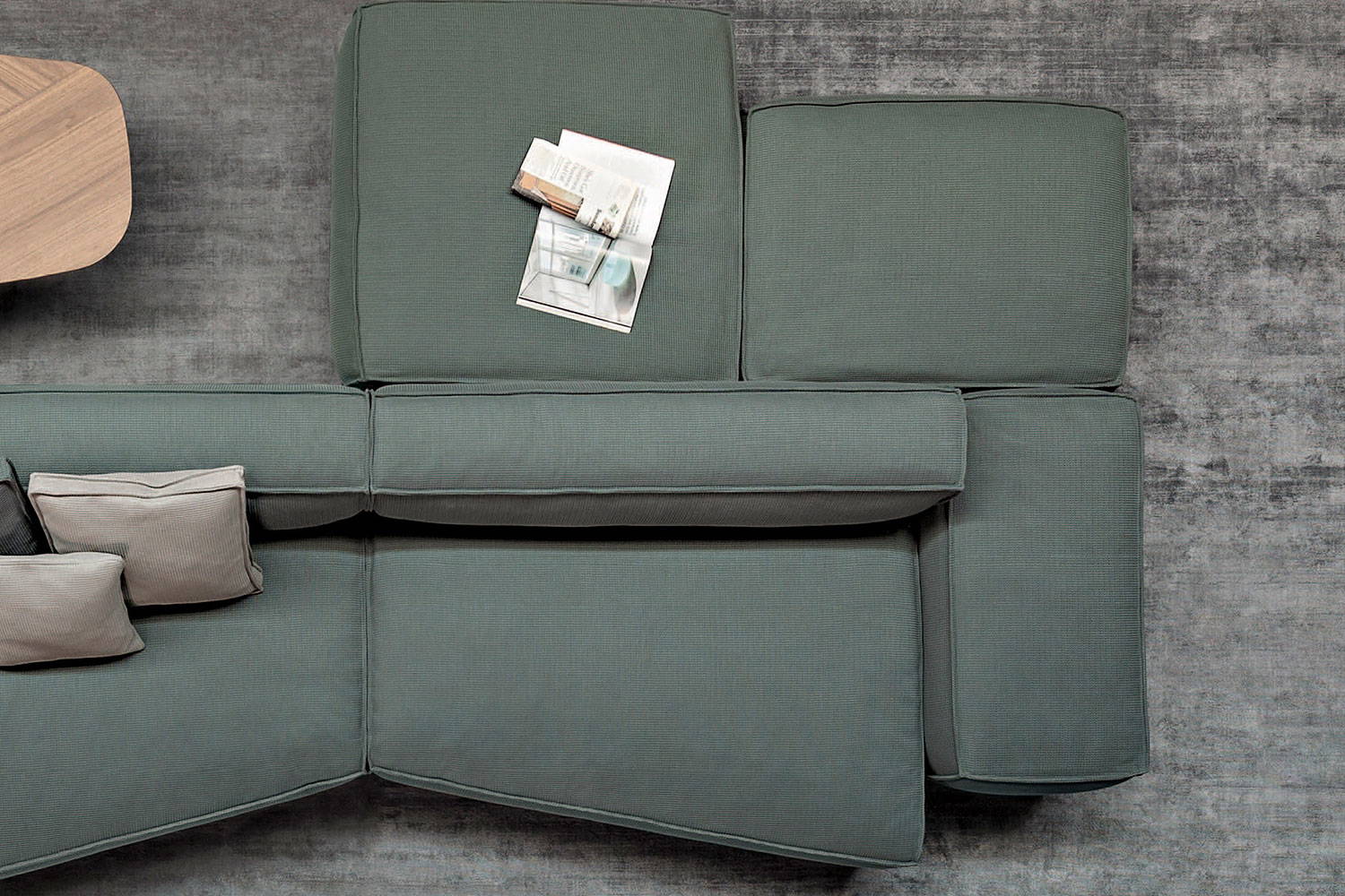 Peanut BX Combination 9 Sectional Sofa by Bonaldo | room service 360°