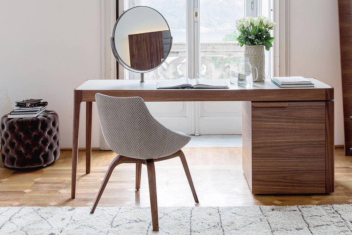 Penelope dining chair with Aphrodite office desk by Porada Penelope dining chair with Aphrodite office desk by Porada