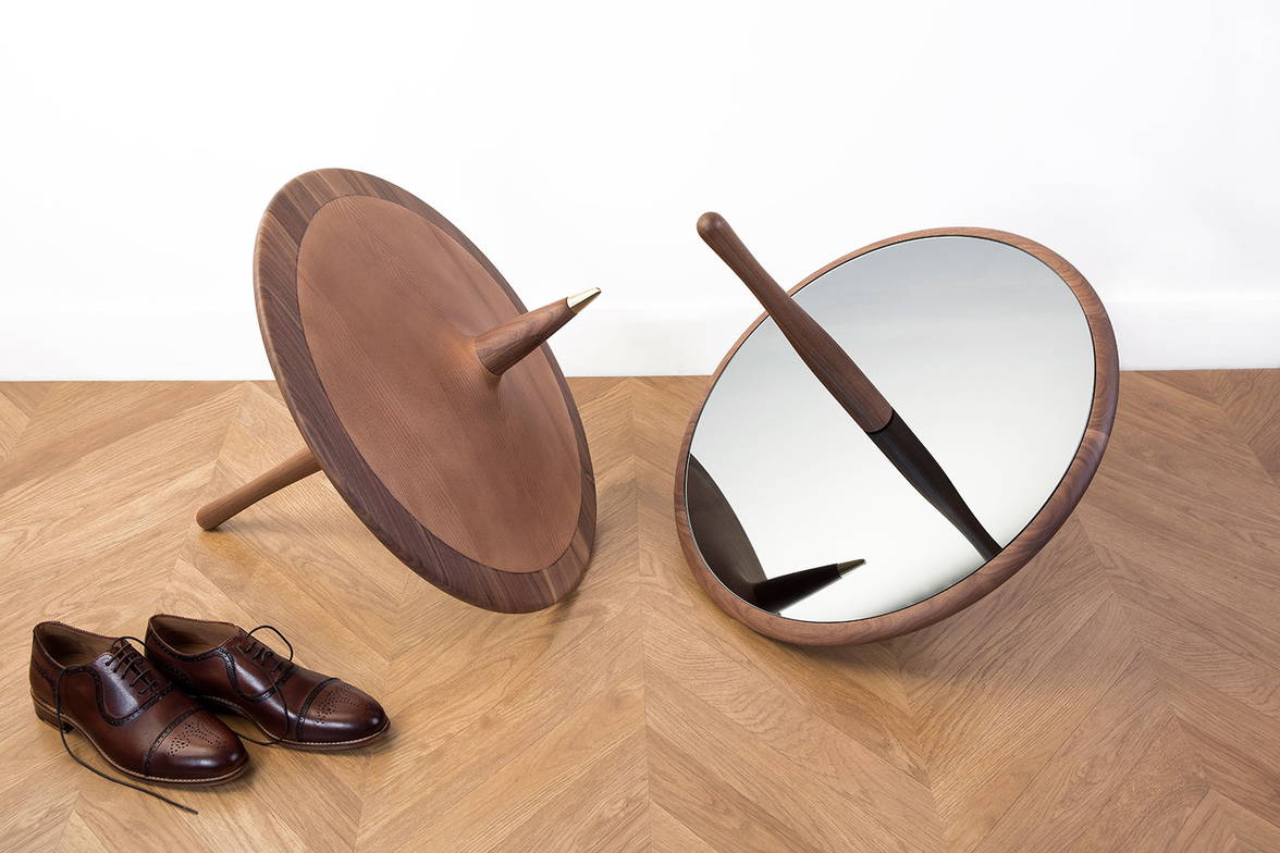 Peonza spinning top mirrors by Nomon Peonza spinning top mirrors by Nomon