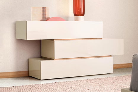 People Offset Dresser