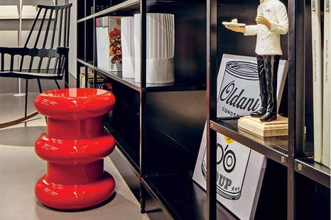 Pilastro stool in red finish with the Comeback Rocking Chair (discontinued) 