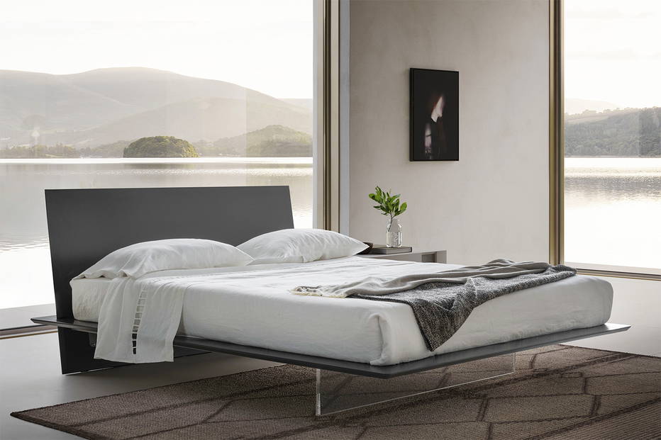 Plana bed with acrylic base