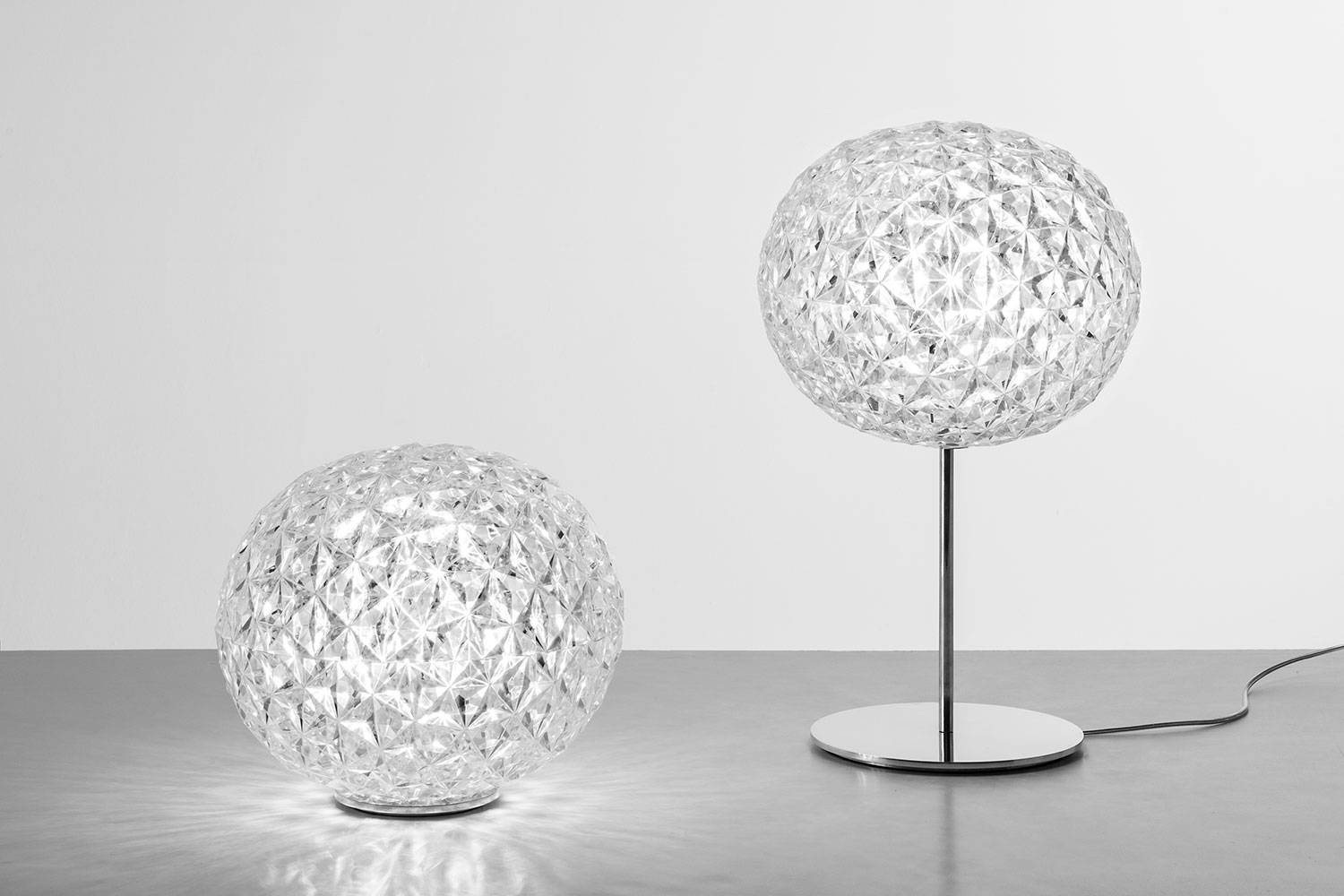 Planet Table Lamp by Kartell | room service 360°