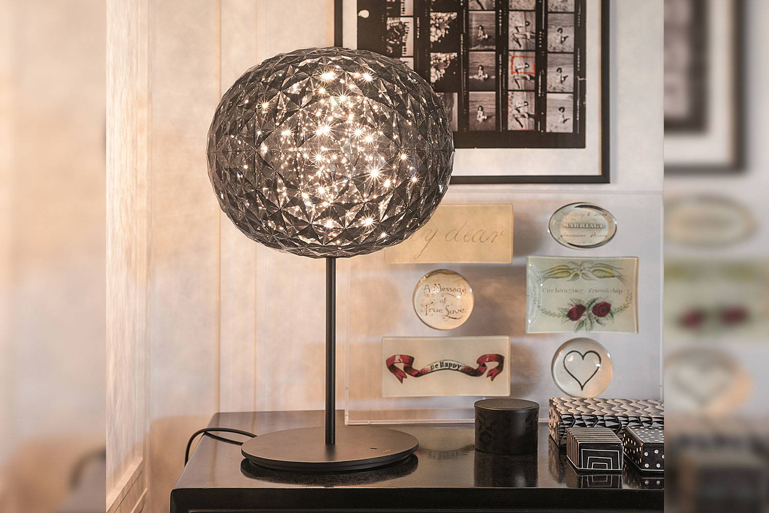 Planet Table Lamp