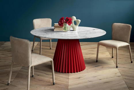 Plisse Marble Dining Table with S1 chairs by MIDJ