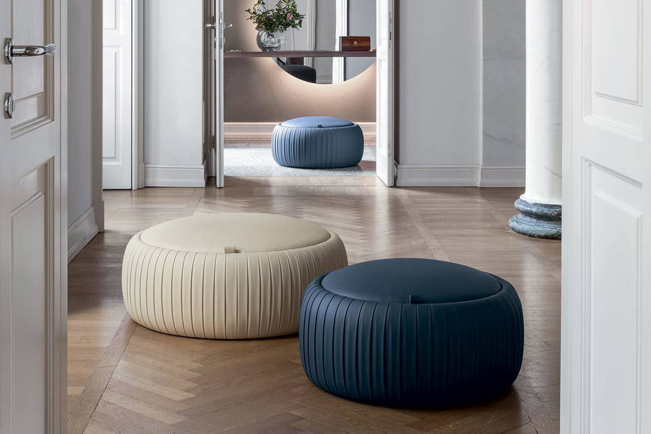 Plisse poufs with storage by Tonin Casa