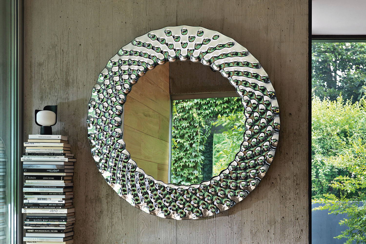 Pop mirror round wall hung version