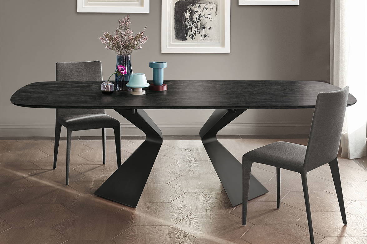 Prora oblong wood dining table with Filly dining chairs by Bonaldo Prora oblong wood dining table with Filly dining chairs by Bonaldo