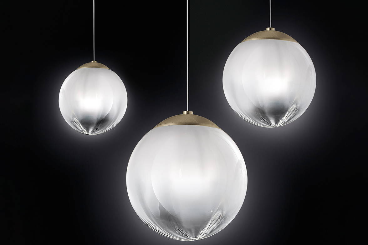 Puppet Ring Pendant Lights in all sizes (left to right: SP P, SP G, SP M) Puppet Ring Pendant Lights in all sizes (left to right: SP P, SP G, SP M)