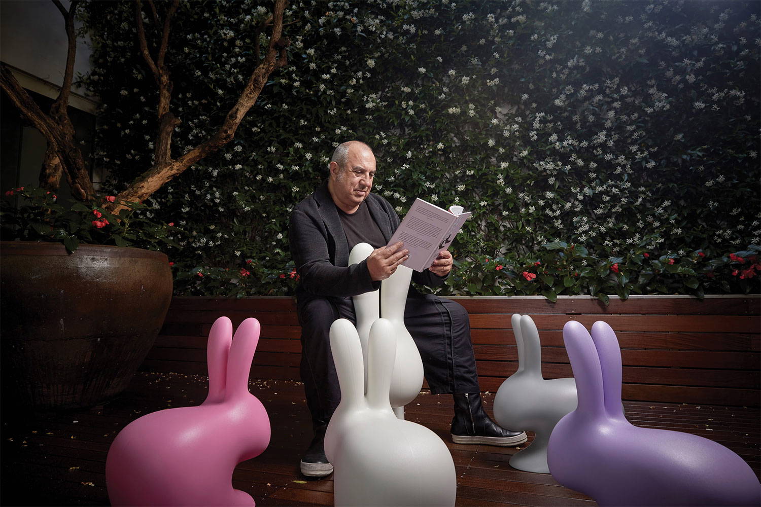 Rabbit Chair by Qeeboo | room service 360°