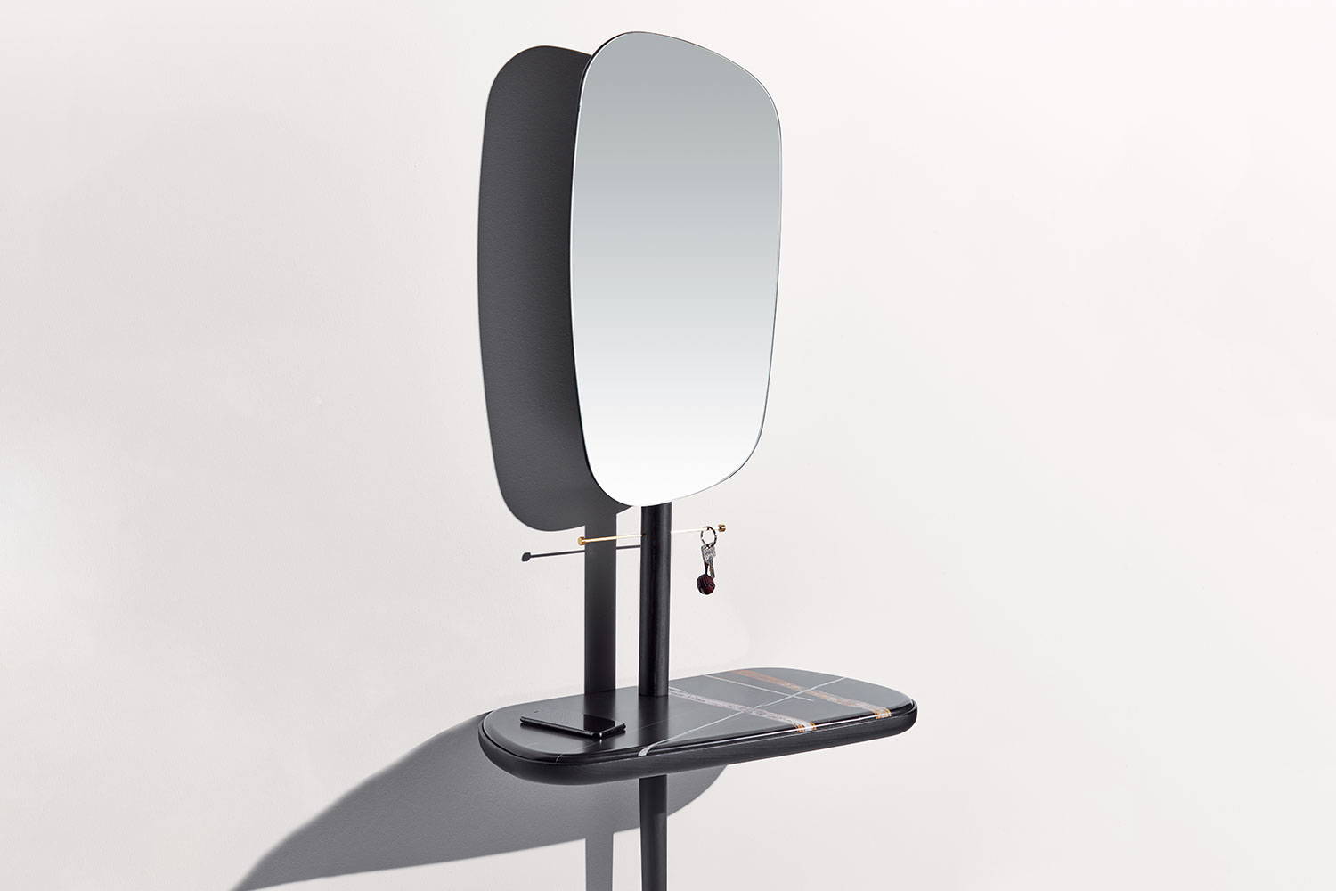 Recibidor hallway unit by Bontempi Casa