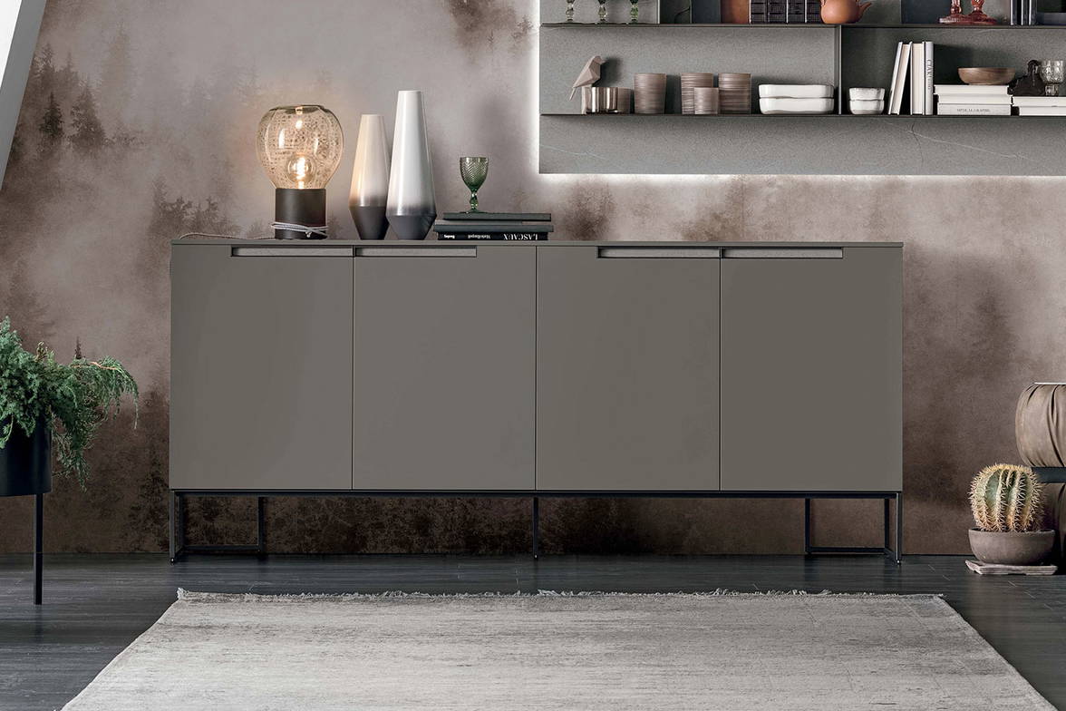 Regolo R10 sideboard front view Regolo R10 sideboard front view