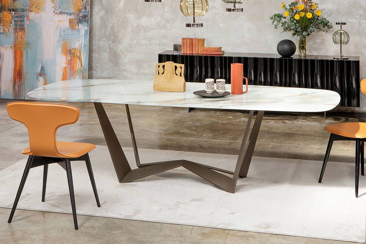Reverse Artistic Dining Table by Tonin Casa Reverse Artistic Dining Table by Tonin Casa