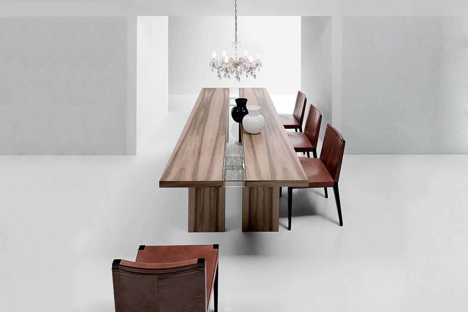 Ritz Dining Table by Bross Italia | room service 360°