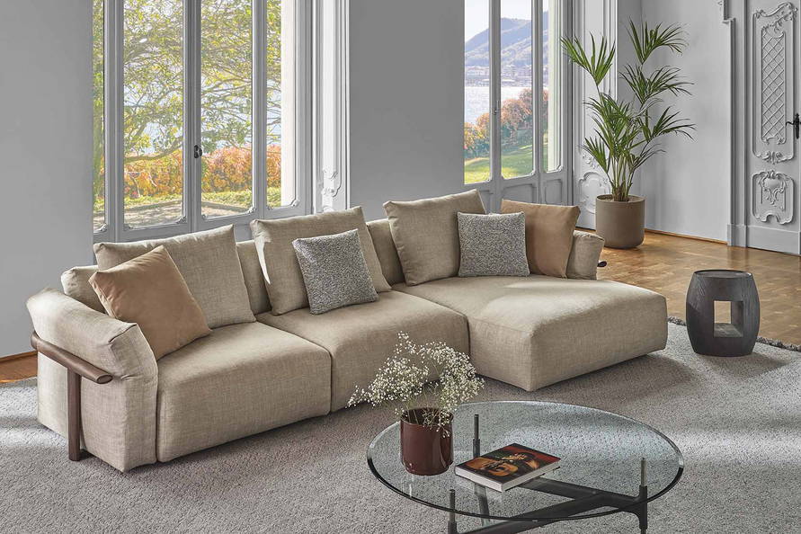 Ronny Sectional Sofa with Chaise