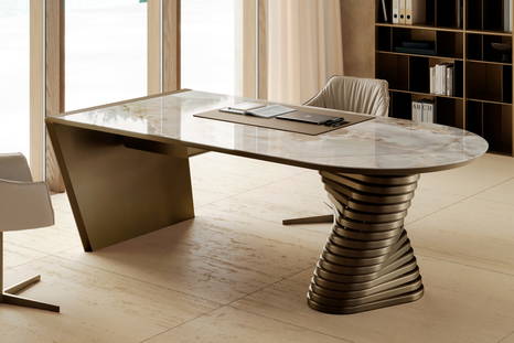 Rotolo office desk designed by Moom and Ollen Pal for eforma