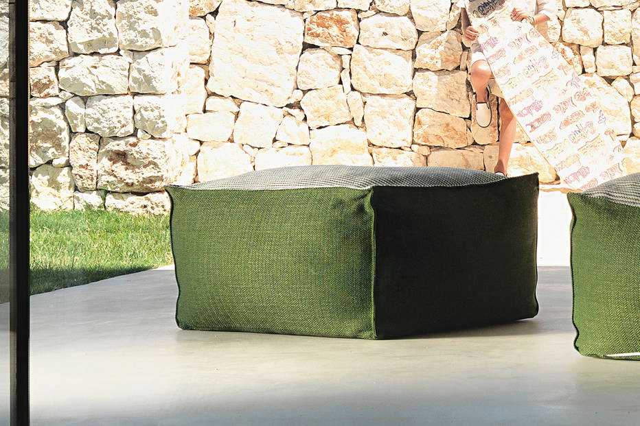 Sacco bicolor pouf by Talenti