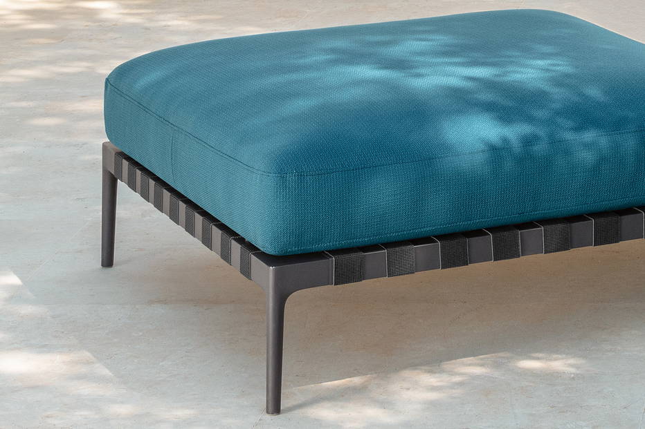 Salinas pouf by Talenti