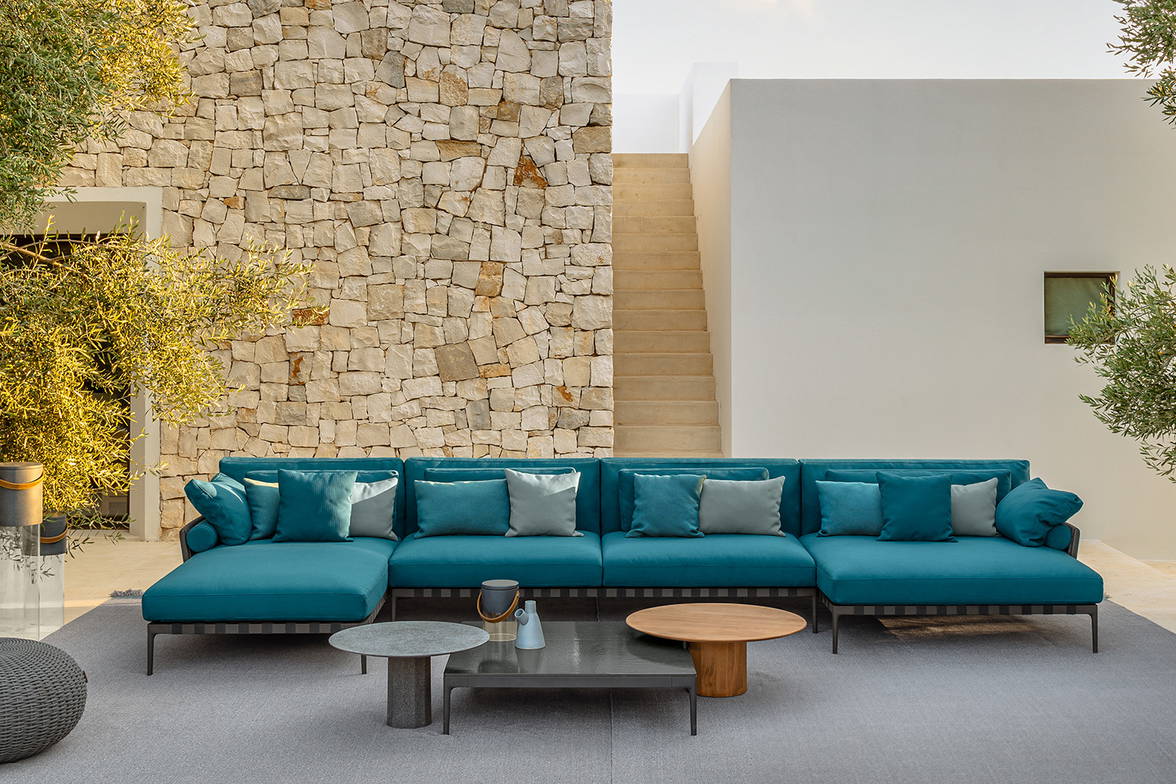 Salinas Sectional Sofa with Chaise Comp. C by Talenti Salinas Sectional Sofa with Chaise Comp. C by Talenti