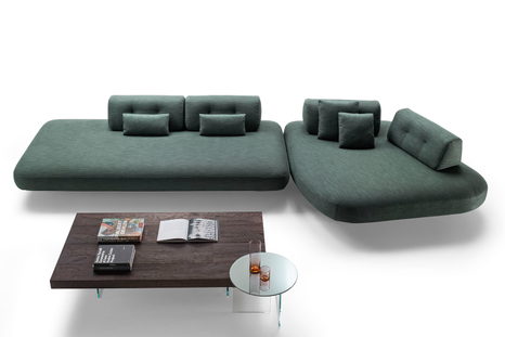 Sand 1148 Sectional with Chaise