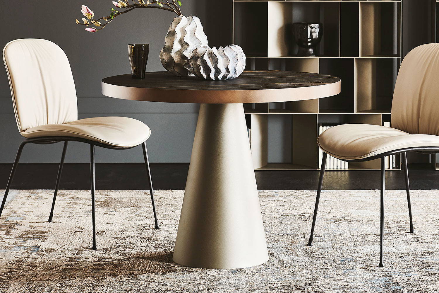 Saturno Keramik bistro table and Tina chair