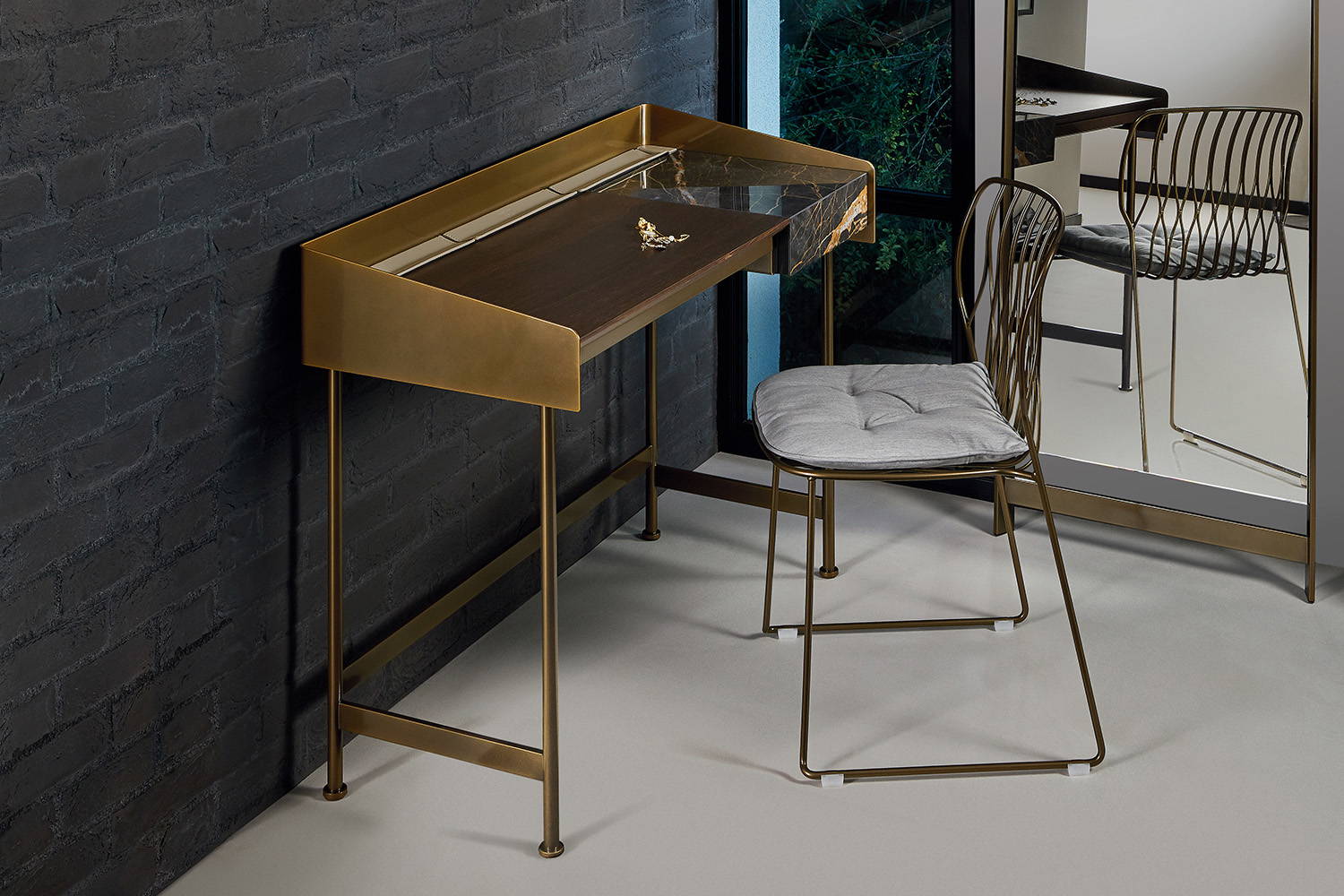 Secret desk by Luca Roccadadria for Bontempi Casa
